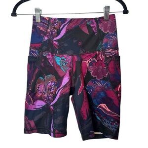 All in Motion High-Rise Biker Shorts - Size XS